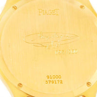 Piaget or jaune