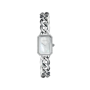 Chanel première