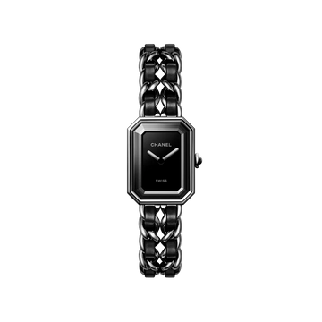 Chanel première