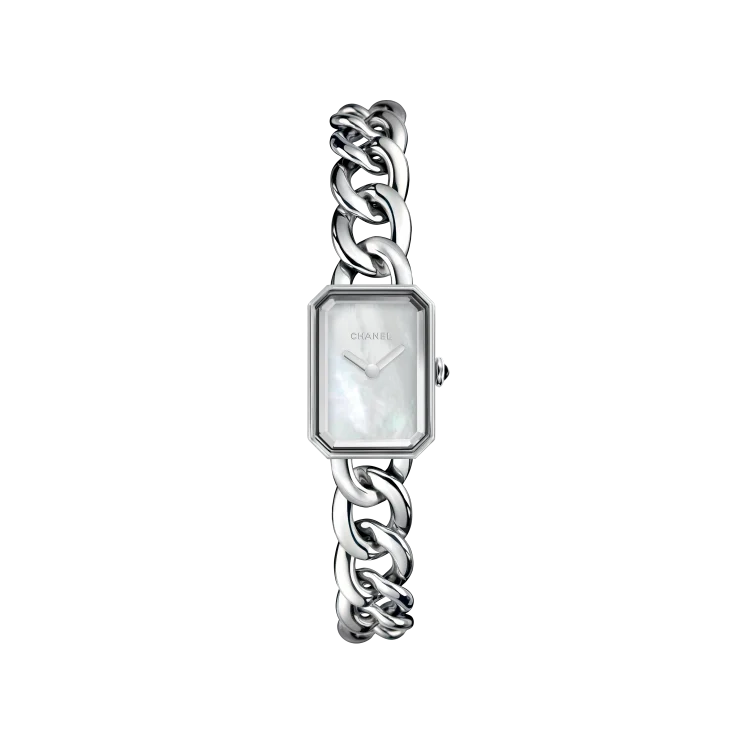 Chanel première