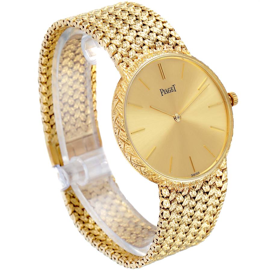 Piaget or jaune