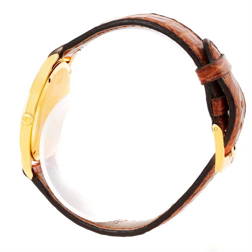 Piaget or jaune